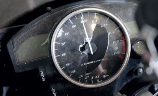 Analisi dei quadri strumenti motociclistici nella ricostruzione degli incidenti stradali
